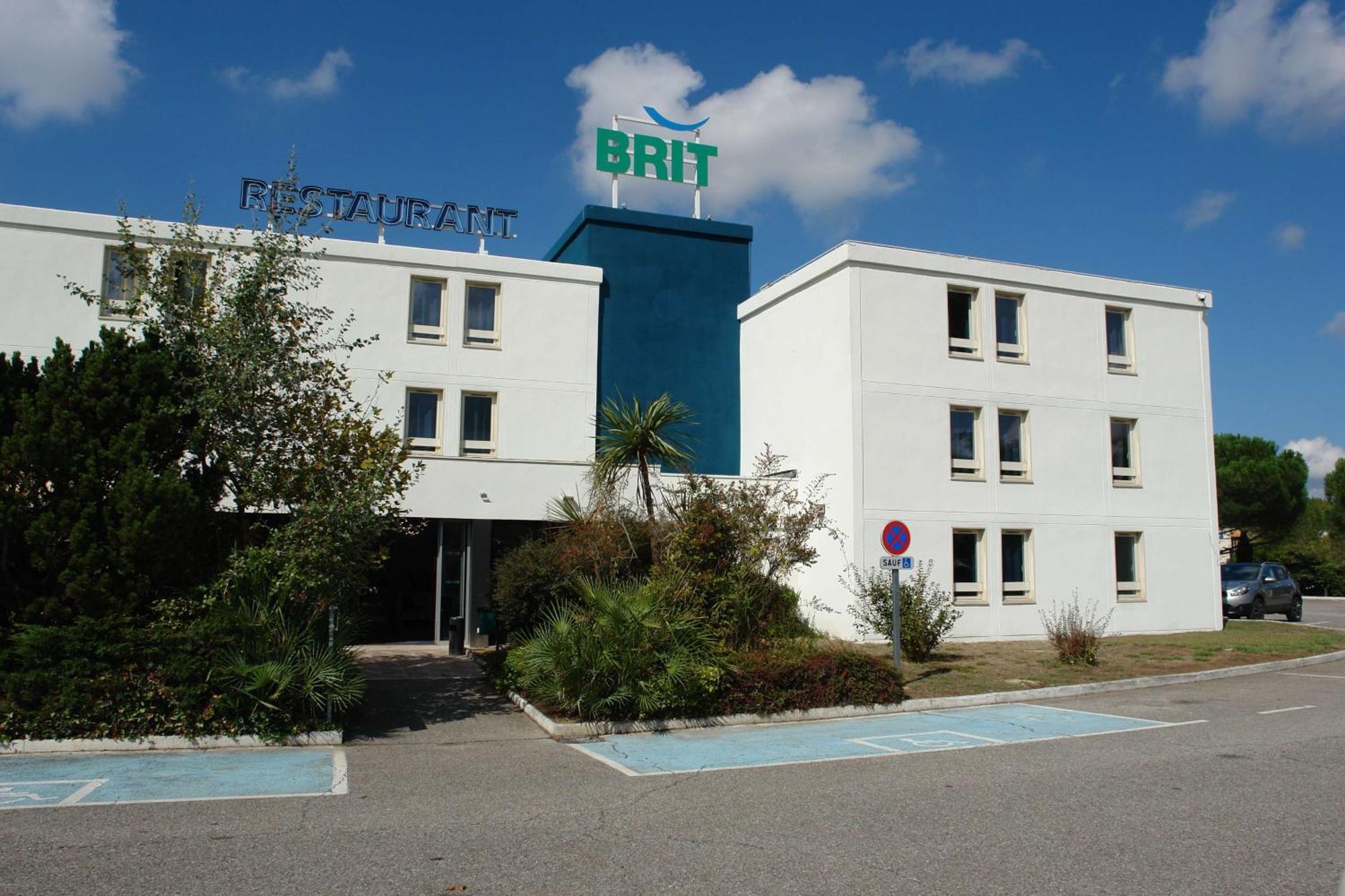 Brit Hotel Marseille Aéroport - A&S Mirabeau Kültér fotó