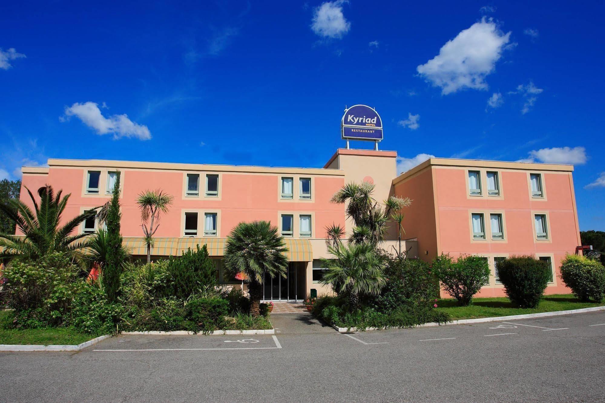 Brit Hotel Marseille Aéroport - A&S Mirabeau Kültér fotó