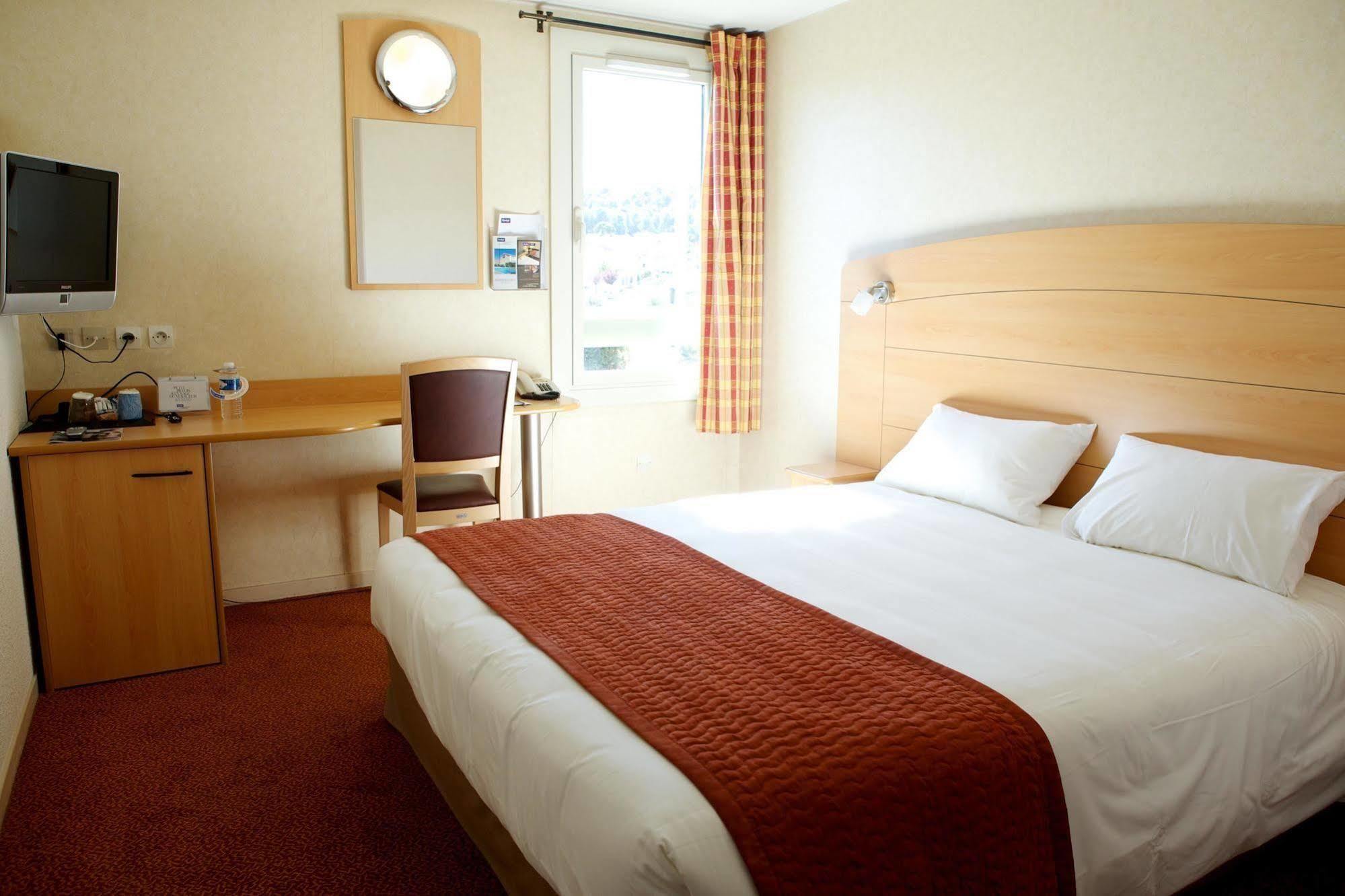 Brit Hotel Marseille Aéroport - A&S Mirabeau Szoba fotó